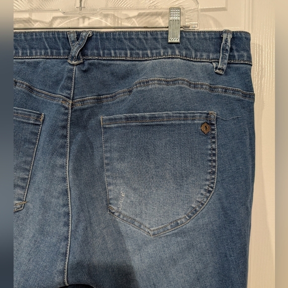 Democracy "Ab"solution Technology Distressed Medium Wash Straight Jeans Size 20W - Picture 8 of 13